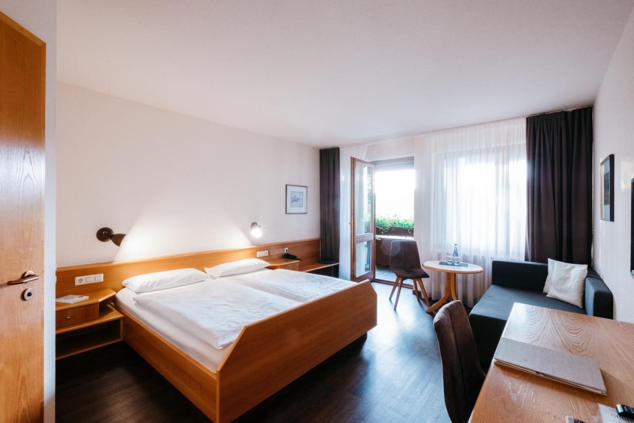 Restaurant & Landhotel Winter Gomadingen Esterno foto